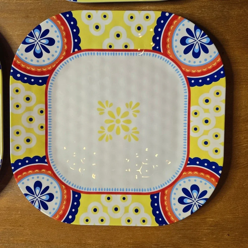 QSquared Melamine Square Plates Set‎ of 4 Yellow Blue Boho Medallion Summer Fun